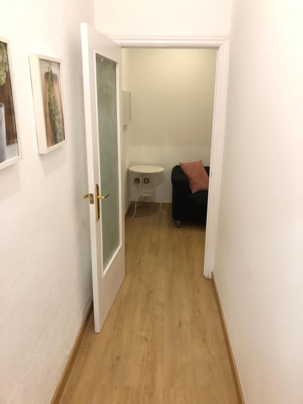 New! Apartment In Sarria Near Metro Barcelona Exteriér fotografie