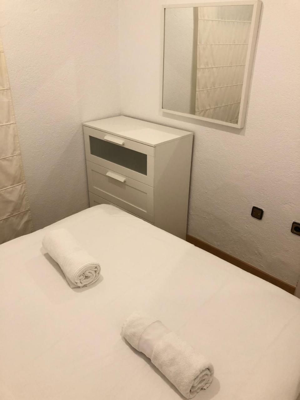 New! Apartment In Sarria Near Metro Barcelona Exteriér fotografie